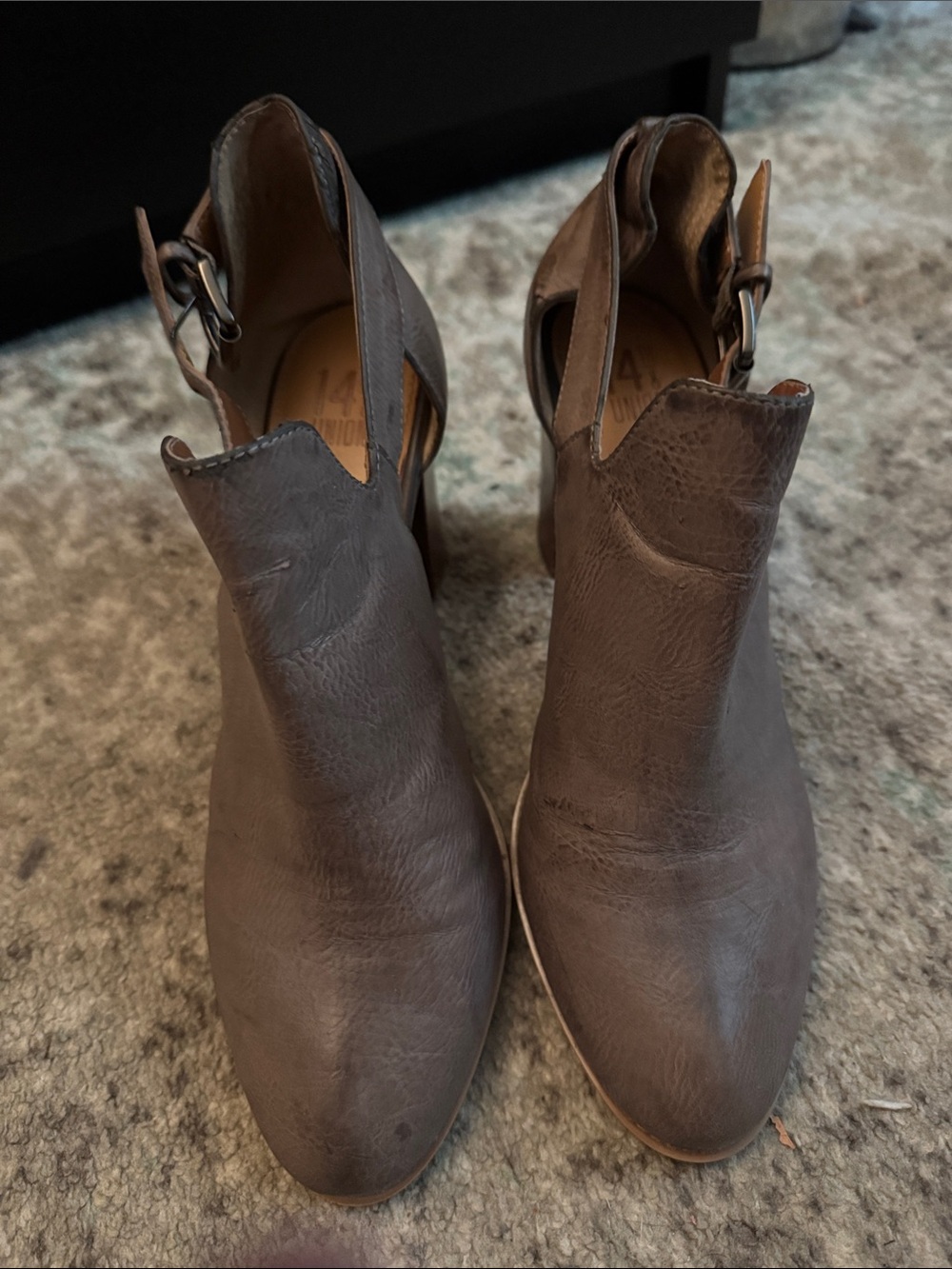 14th & Union Women's Brown Cutout Ankle Booties